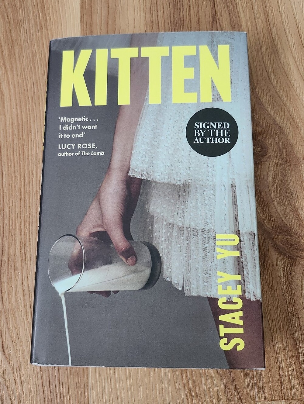 SIGNED Stacey Yu Kitten (Hardback) (UK IMPORT) Weird Girl Litfic